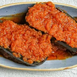 البذنجان الأسود